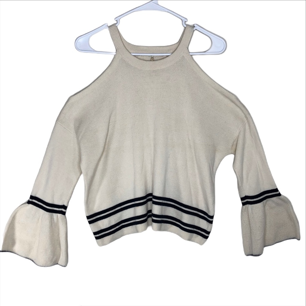 🛍 Anthropology Knitted & knotted Sweater Size S Could Shoulder Bell Sleeves